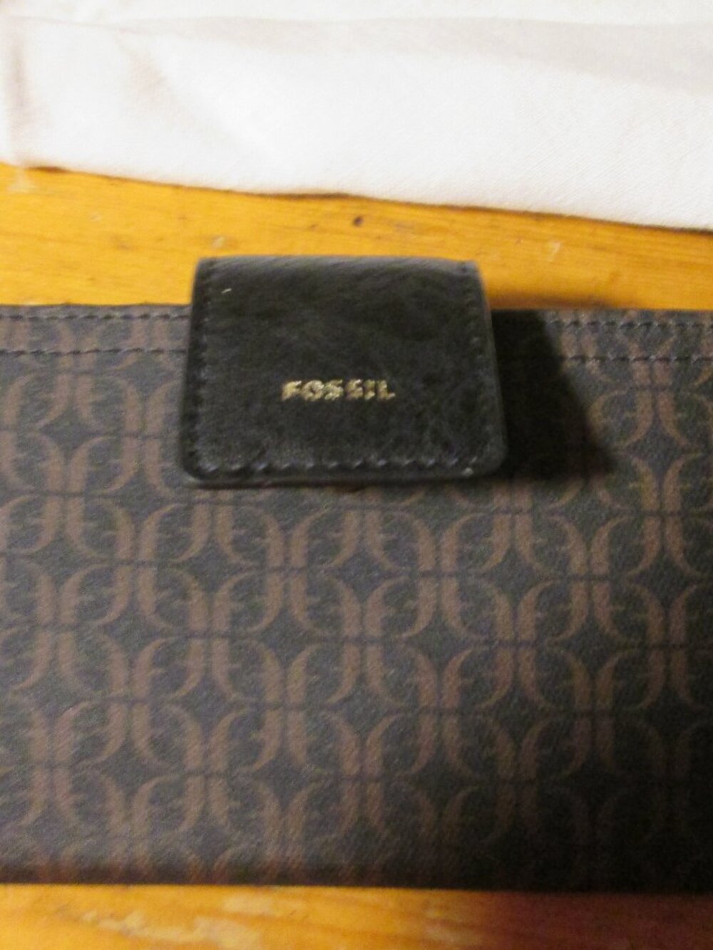 Fossil NWOT snap front organizer wallet leather inside black brown